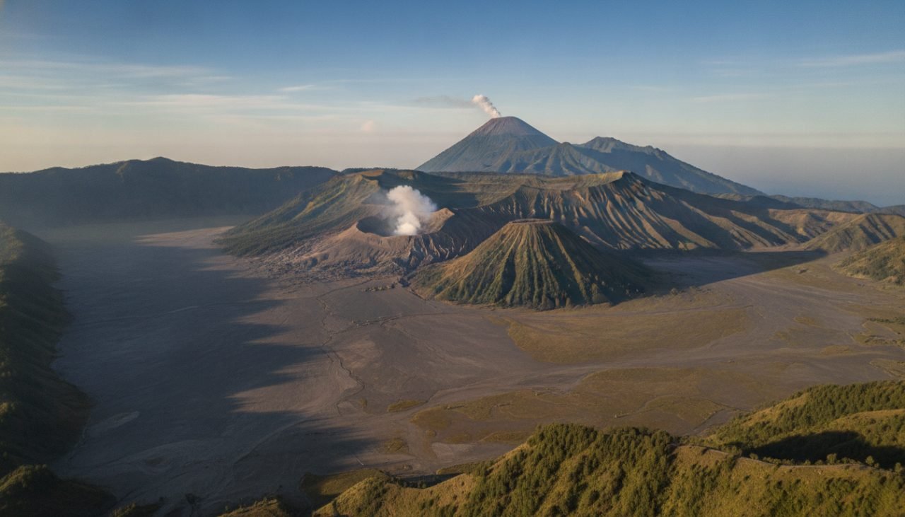 Ilustrasi: Kebakaran Hutan, Akses Wisata Gunung Bromo Ditutup Sementara